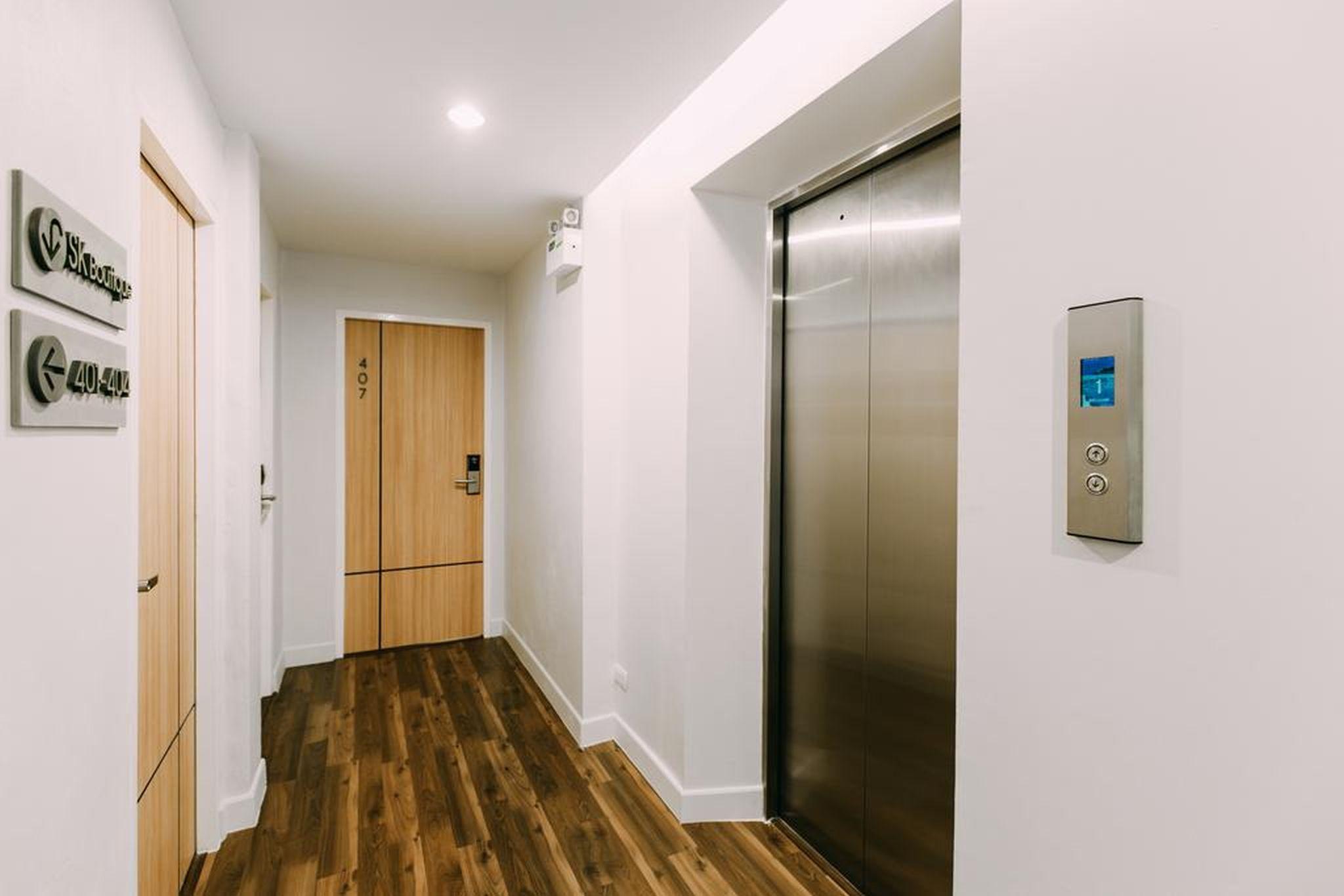בנגקוק Metro Hotel מראה חיצוני תמונה