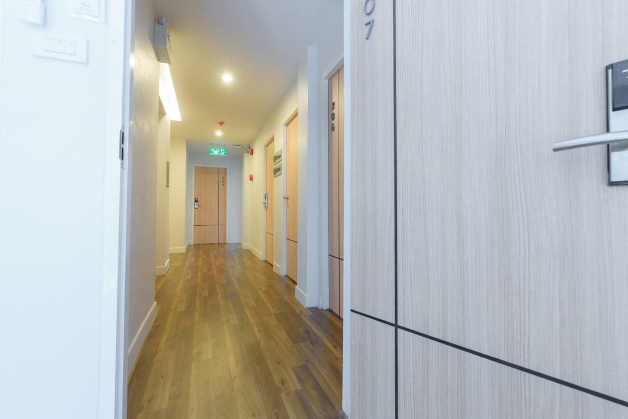 בנגקוק Metro Hotel מראה חיצוני תמונה