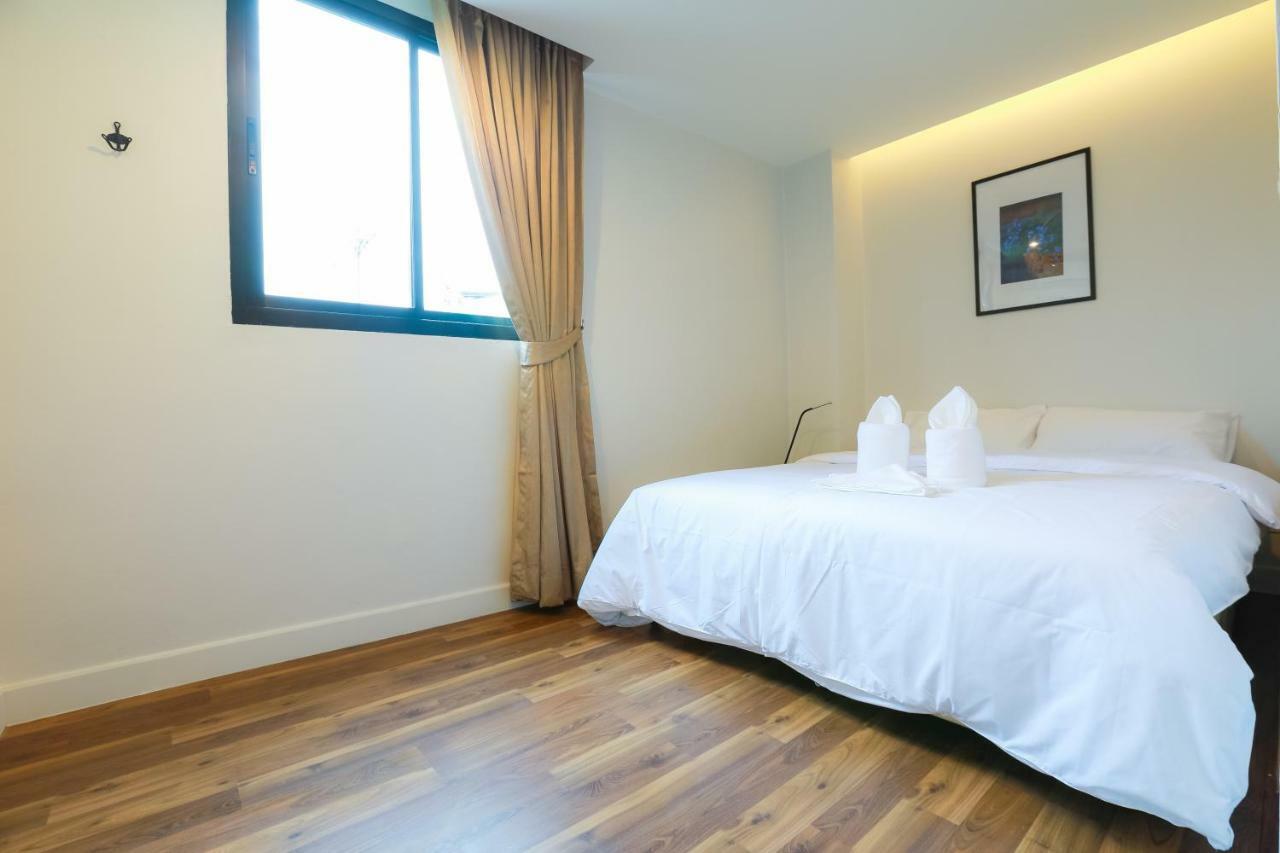 בנגקוק Metro Hotel מראה חיצוני תמונה