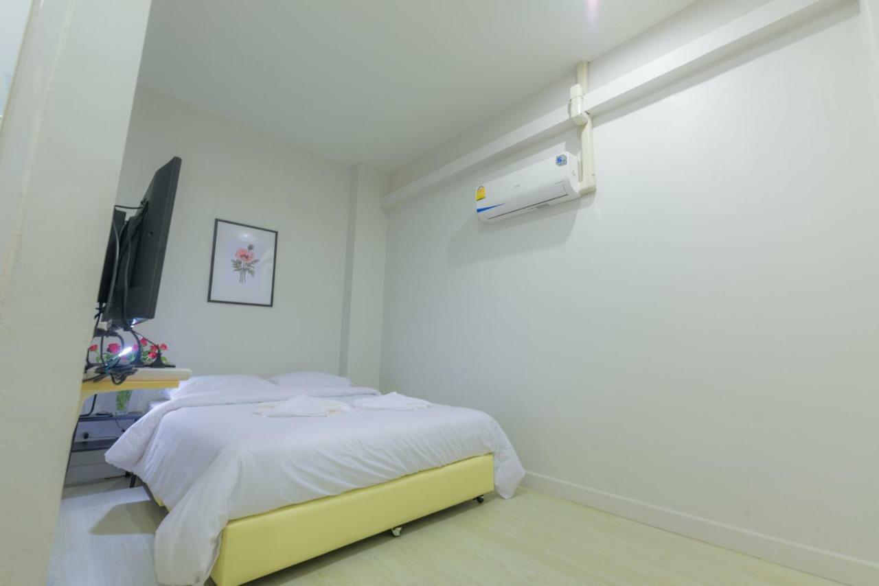 בנגקוק Metro Hotel מראה חיצוני תמונה